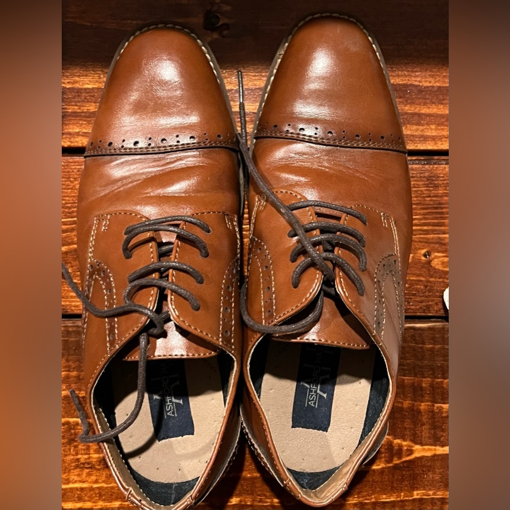 Youth boys dress shoes
